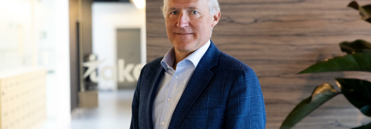 Carl Sabbe | Management